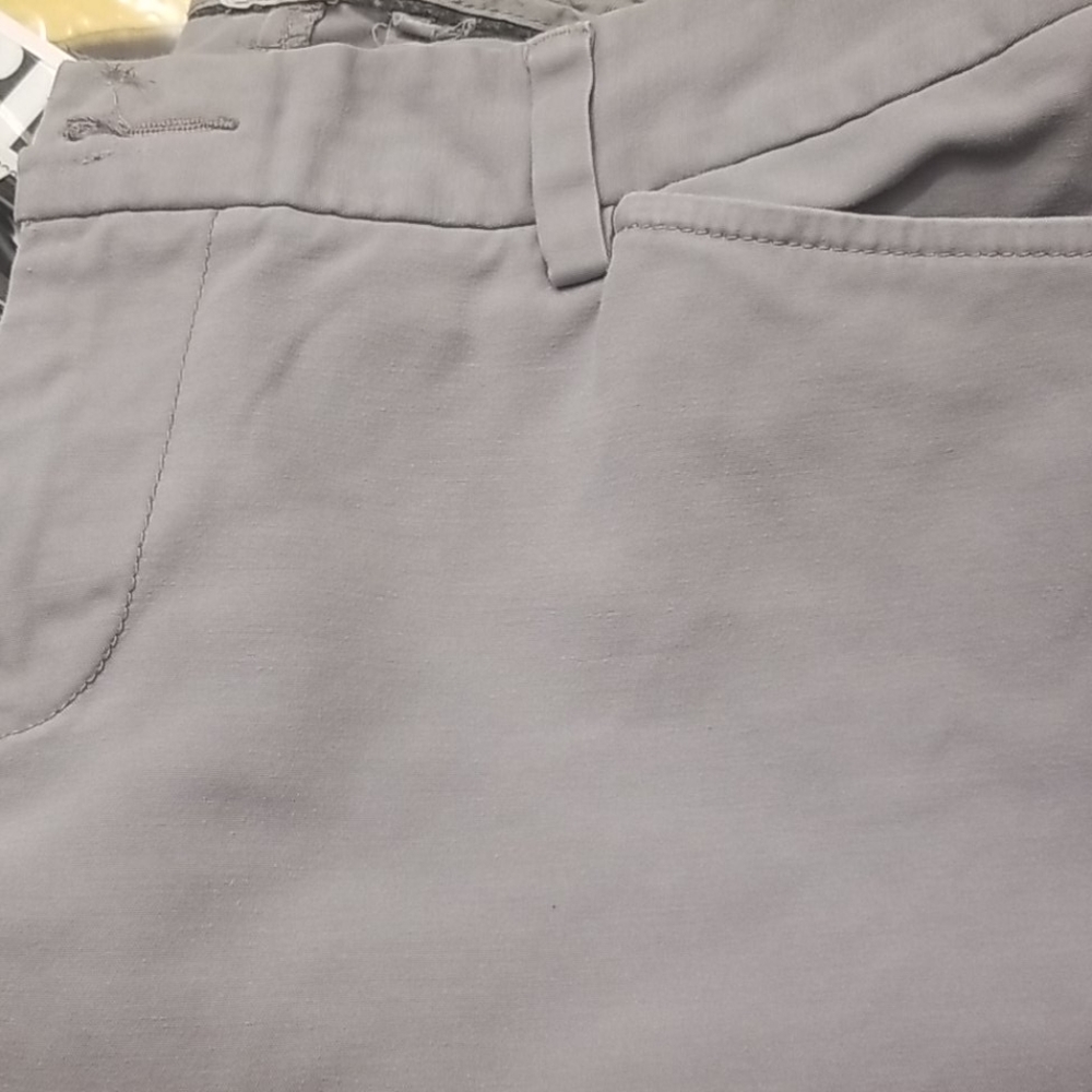 Low rise gray straight leg pant